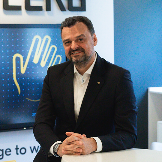 Javier Perez Yela