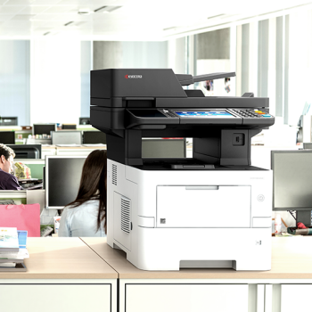 Impresoras galardonadas. Kyocera printer in office