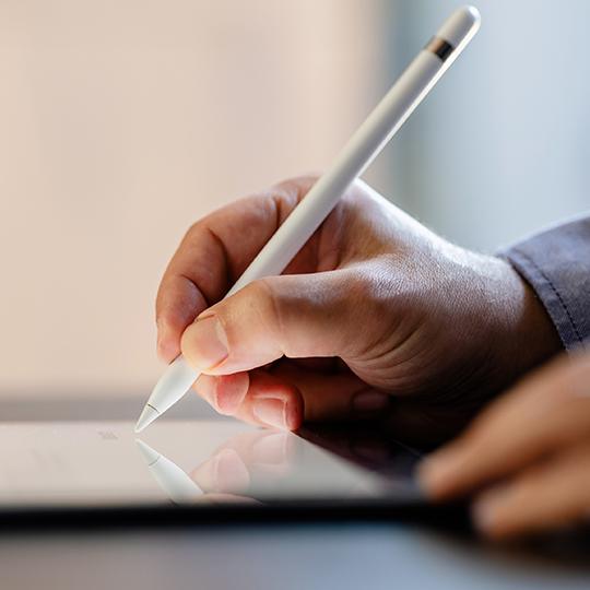 Integra las fuentes de información en un solo lugar. Trabajando en la tablet