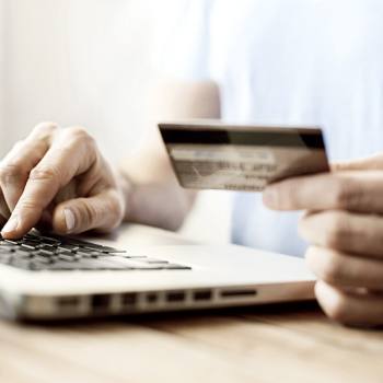 ¿Qué criterios debe cumplir una plataforma o programa de facturación?